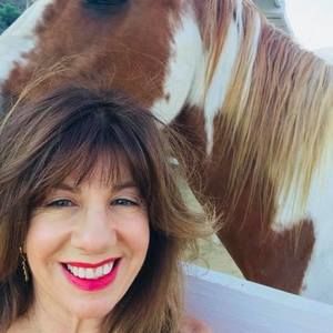 Meet your Posher, Haroula